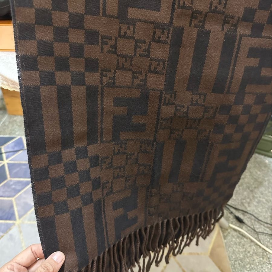 FENDI 羊毛棕黑圍巾-9