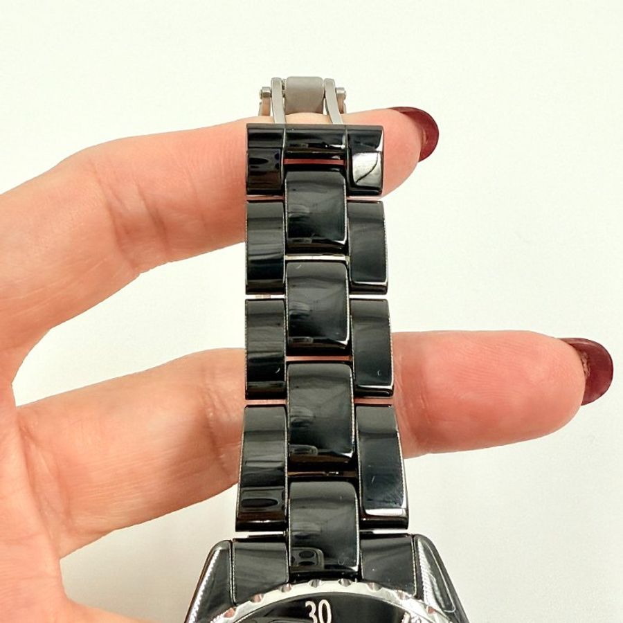 CHANEL - 黑色陶瓷J12點鑽Caliber手錶╻38mm-13