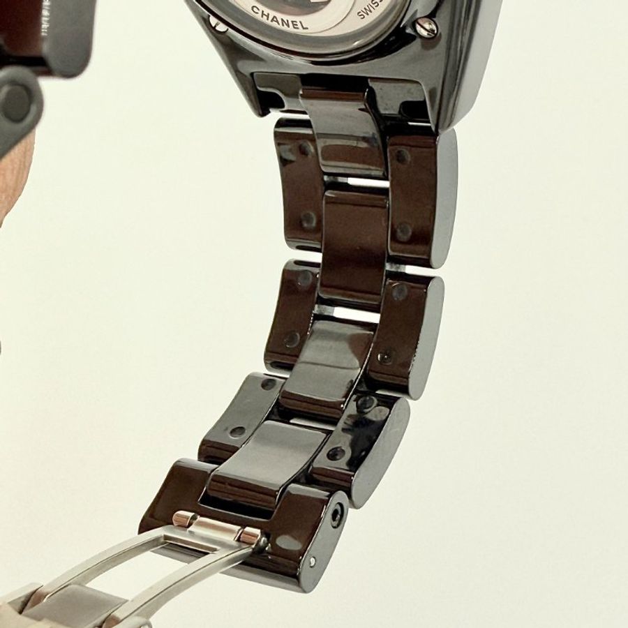 CHANEL - 黑色陶瓷J12點鑽Caliber手錶╻38mm-15