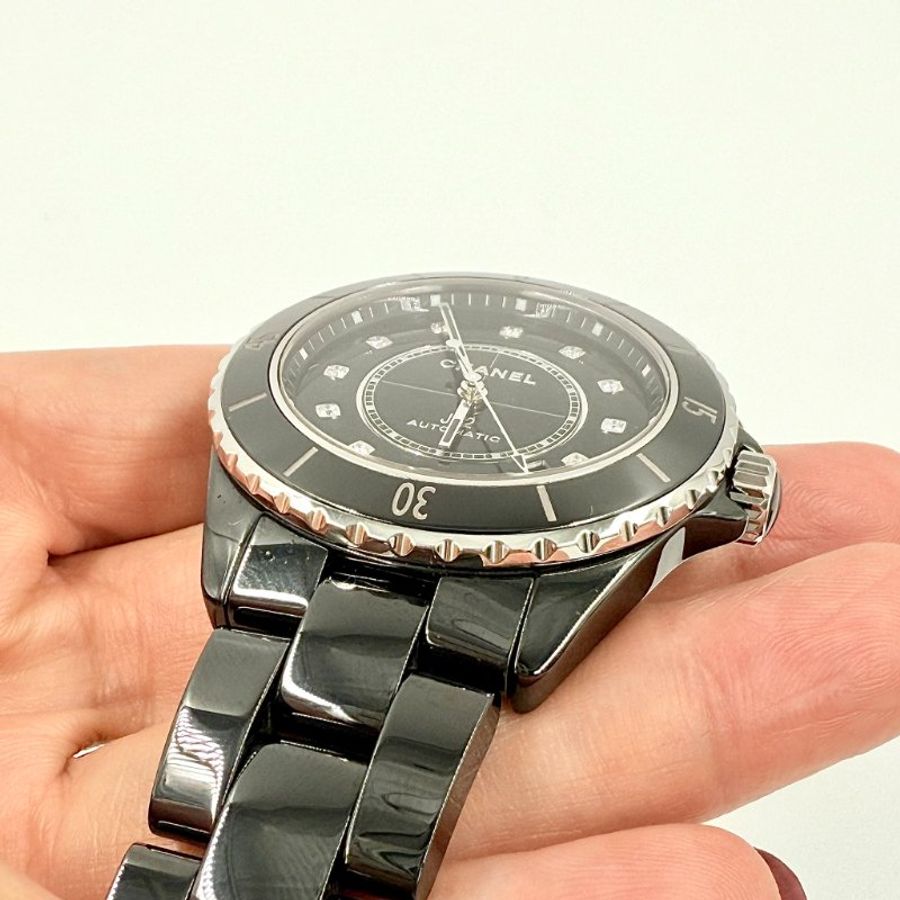 CHANEL - 黑色陶瓷J12點鑽Caliber手錶╻38mm-18