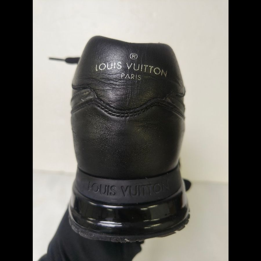 ㊣✨Louis Vuitton✨**尺寸:7**(附鞋盒)路易威登 LV RUN AWAY 黑武士 老花 黑色 潮流 皮革 拼接 球鞋 休閒鞋 運動鞋/二手鞋/二手精品/保證正品🌳二手樹屋🌳-32