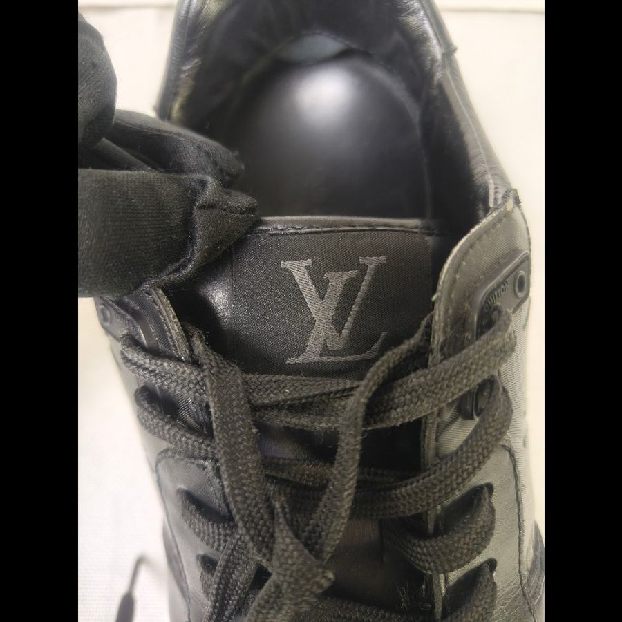 ㊣✨Louis Vuitton✨**尺寸:7**(附鞋盒)路易威登 LV RUN AWAY 黑武士 老花 黑色 潮流 皮革 拼接 球鞋 休閒鞋 運動鞋/二手鞋/二手精品/保證正品🌳二手樹屋🌳-36