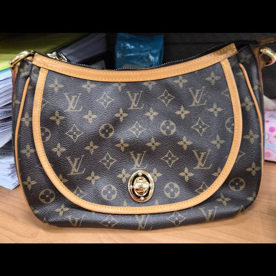 LOUIS VUITTON LV 肚臍包-5