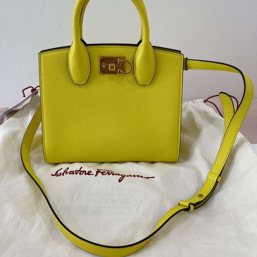 Ferragamo crossbody-8
