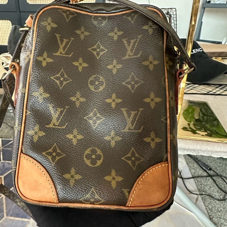 LV雙層相機包 老花斜背包 肩背包-4
