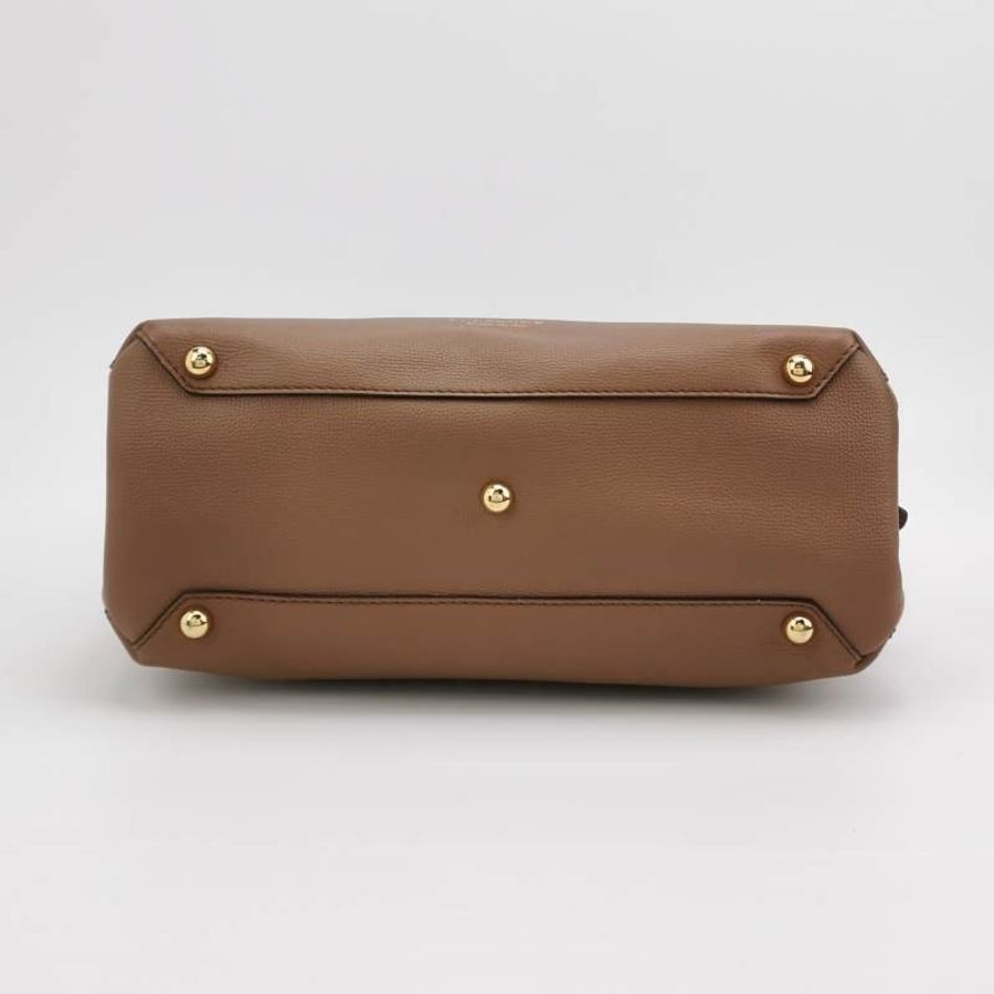 Burberry Camberley中號牛皮帆布純色字母logo單肩包-5