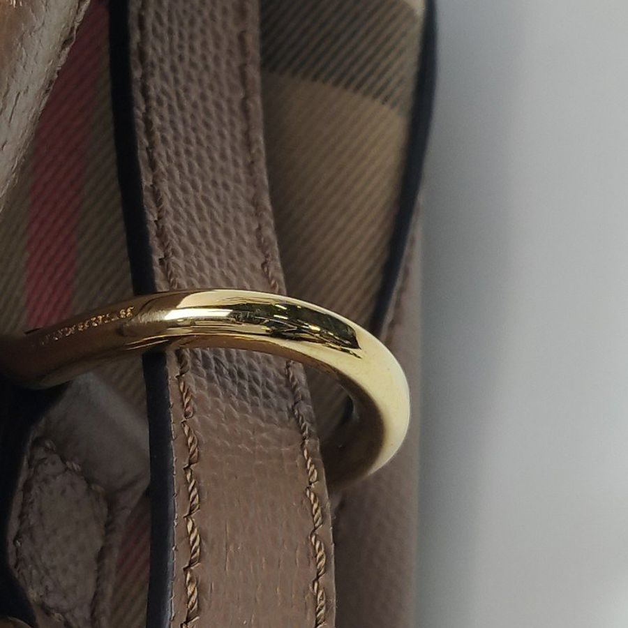 Burberry Camberley中號牛皮帆布純色字母logo單肩包-11