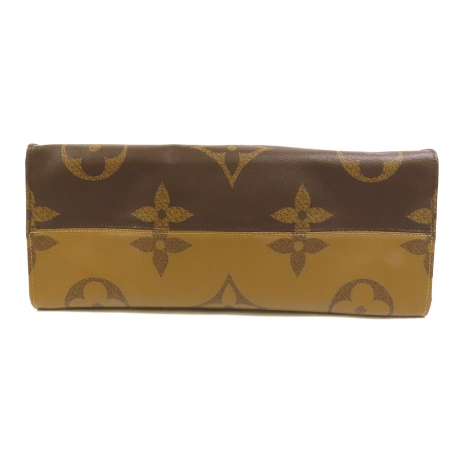 LOUIS VUITTON Monogram Giant Reverse On The Go GM金扣手挽肩背兩用袋-3