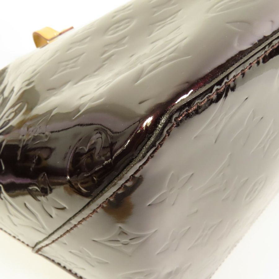LOUIS VUITTON Vernis Bellevue GM金扣肩背袋-11
