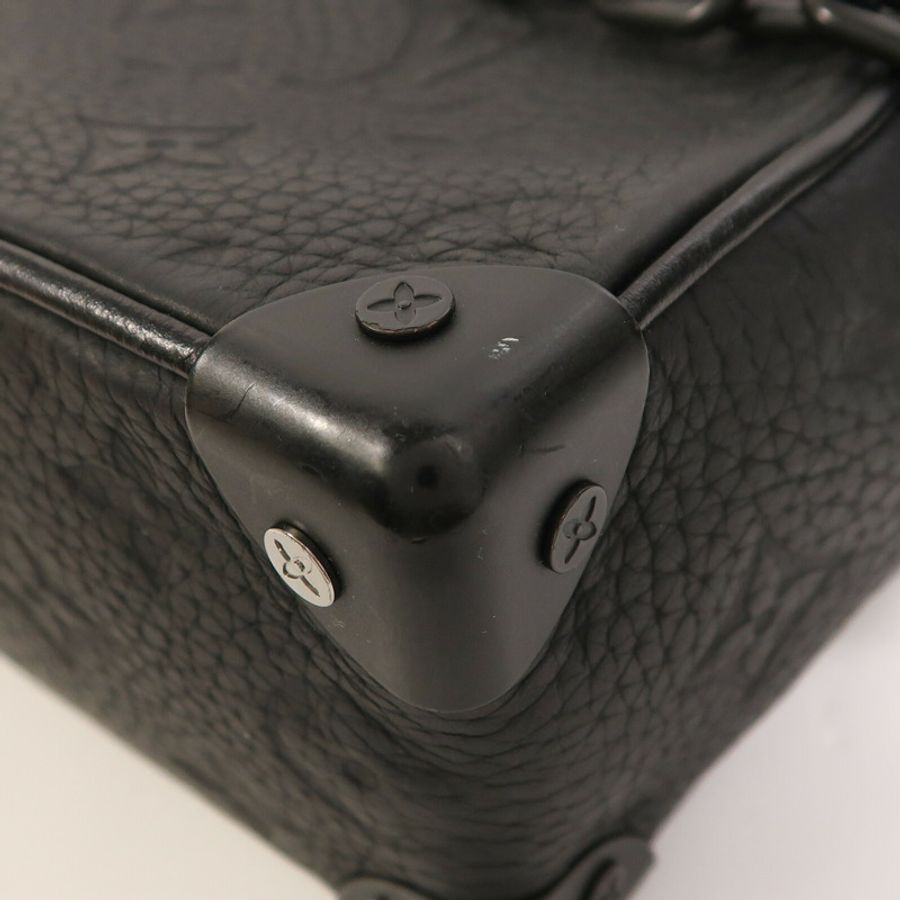LOUIS VUITTON Monogram Taurillon Mini Soft Trunk肩背袋-4