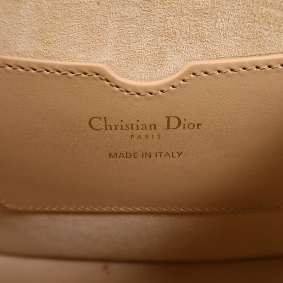 Dior 牛皮皮革Bobby Medium金扣肩背袋-17