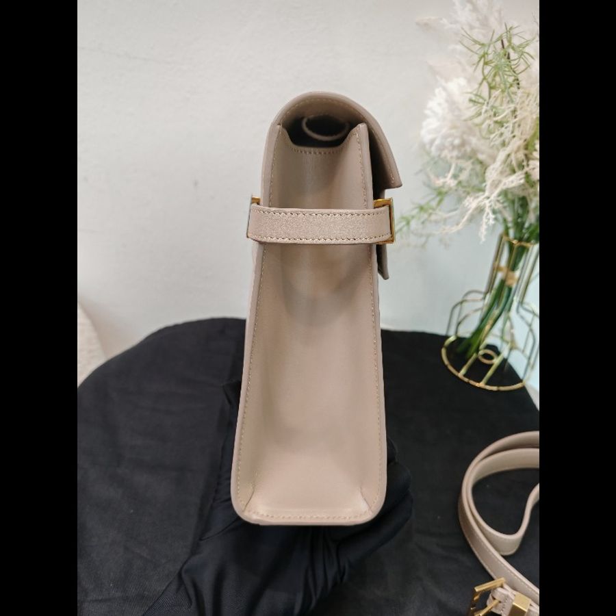 Saint Laurent manhattan
Medium-2