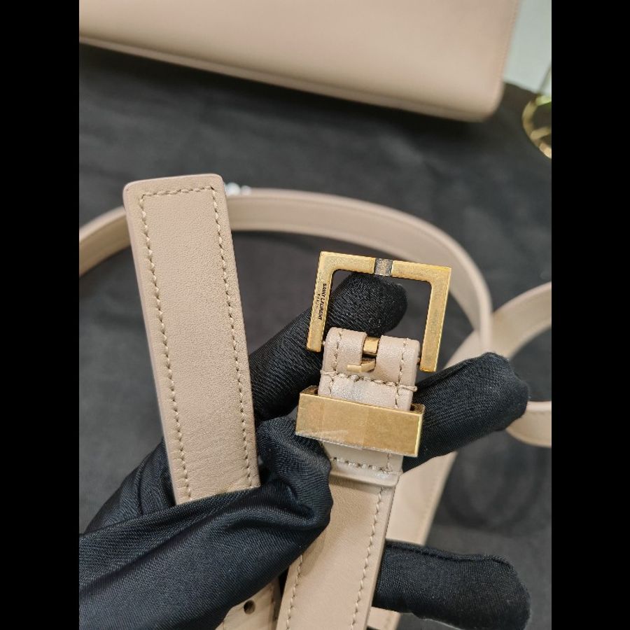 Saint Laurent manhattan
Medium-16