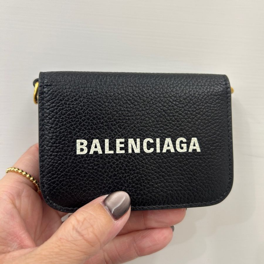 Balenciaga 黑牛皮前釦零錢袋後三折三卡短夾-1