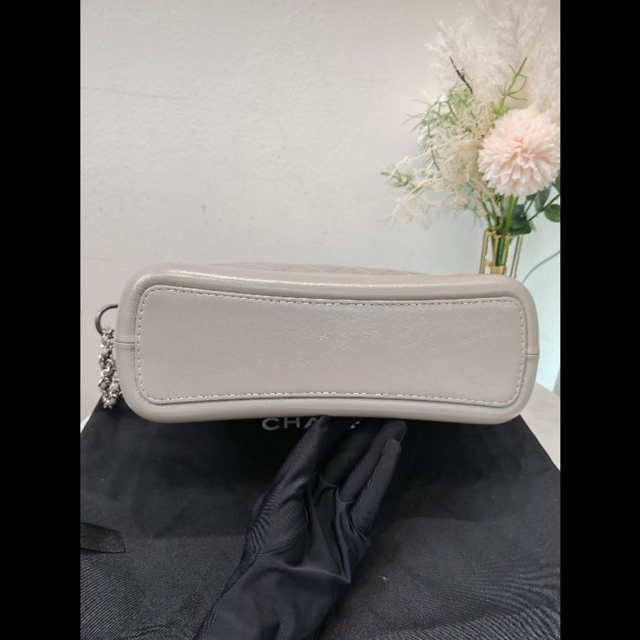 Chanel Gabrielle medium
Grey-6