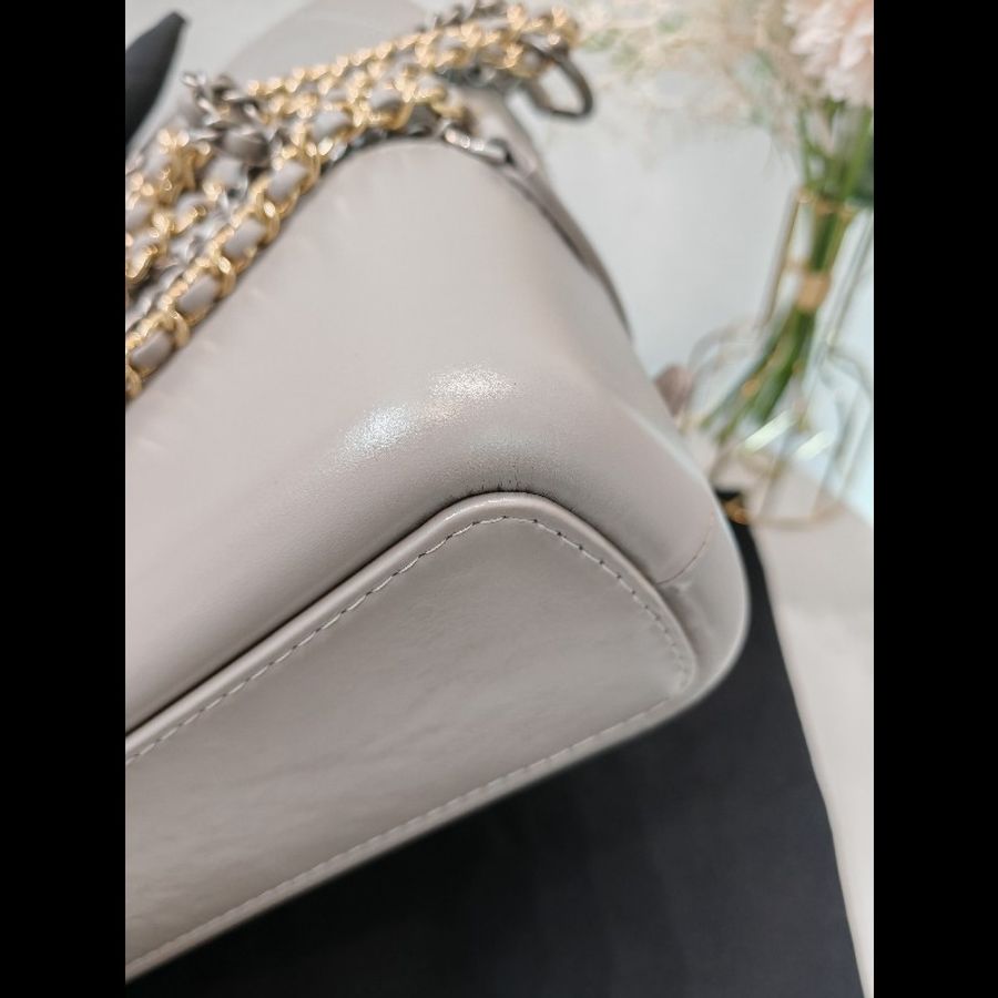 Chanel Gabrielle medium
Grey-18