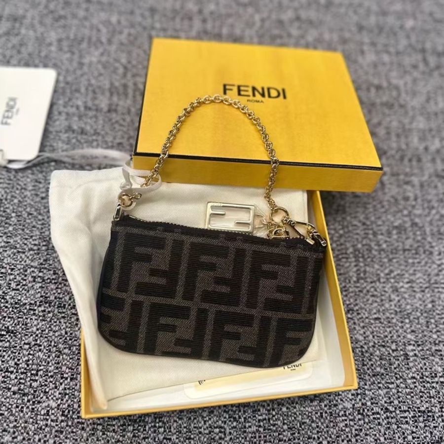 Fendi 迷你鏈條包-0