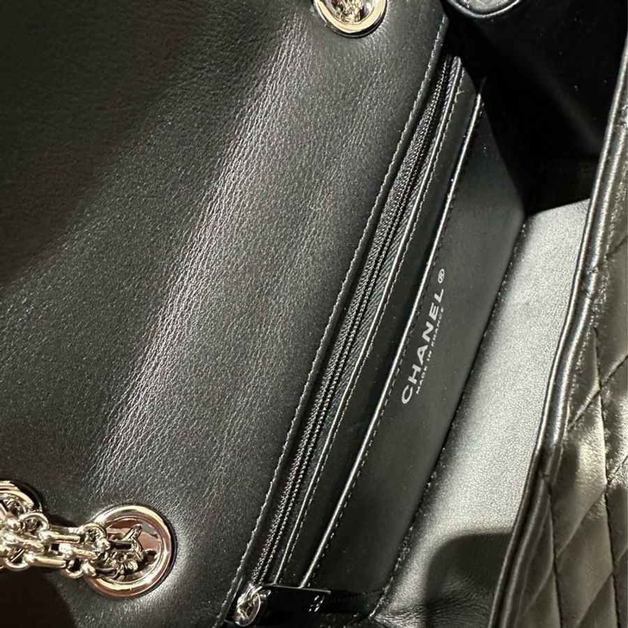 Chanel 2.55 mini 牛皮黑銀 晶片款-12