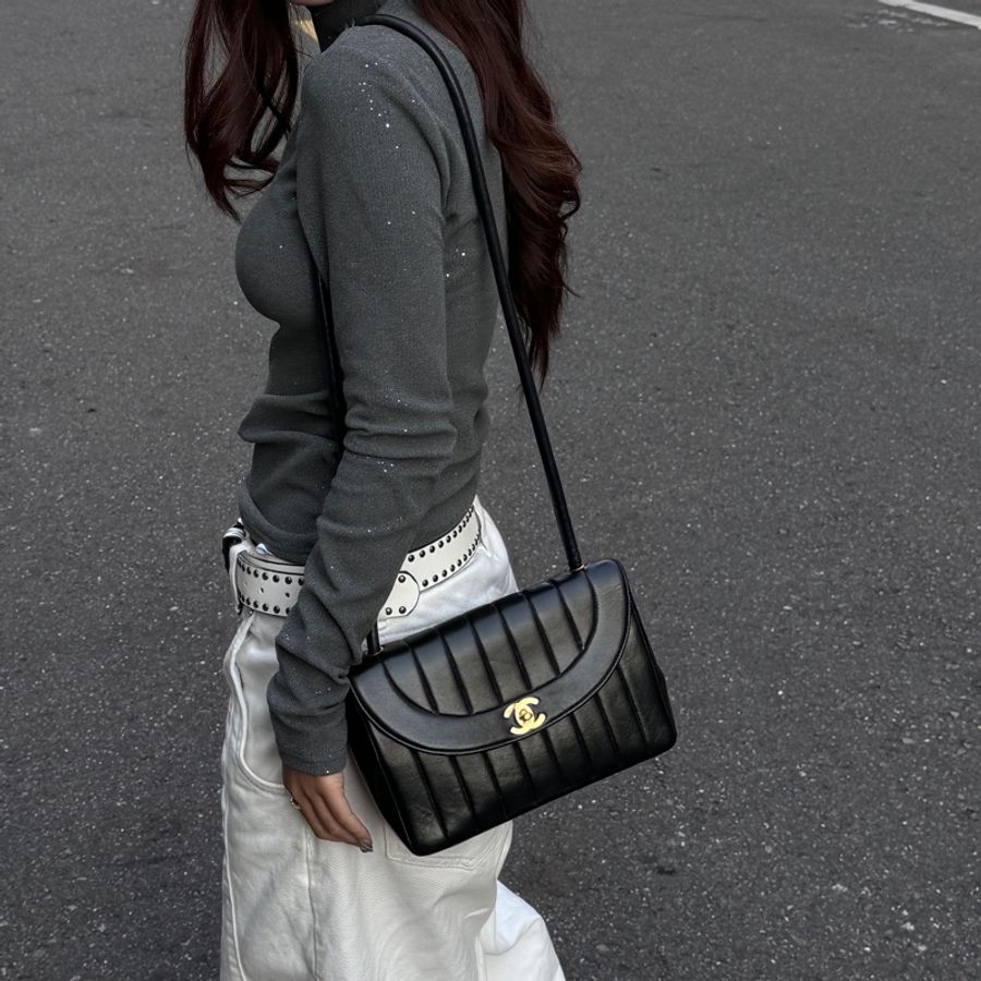 【極新🎁】 Chanel Diana 香奈兒 黛妃包 黑金羊皮 絕版稀有釋出!-5