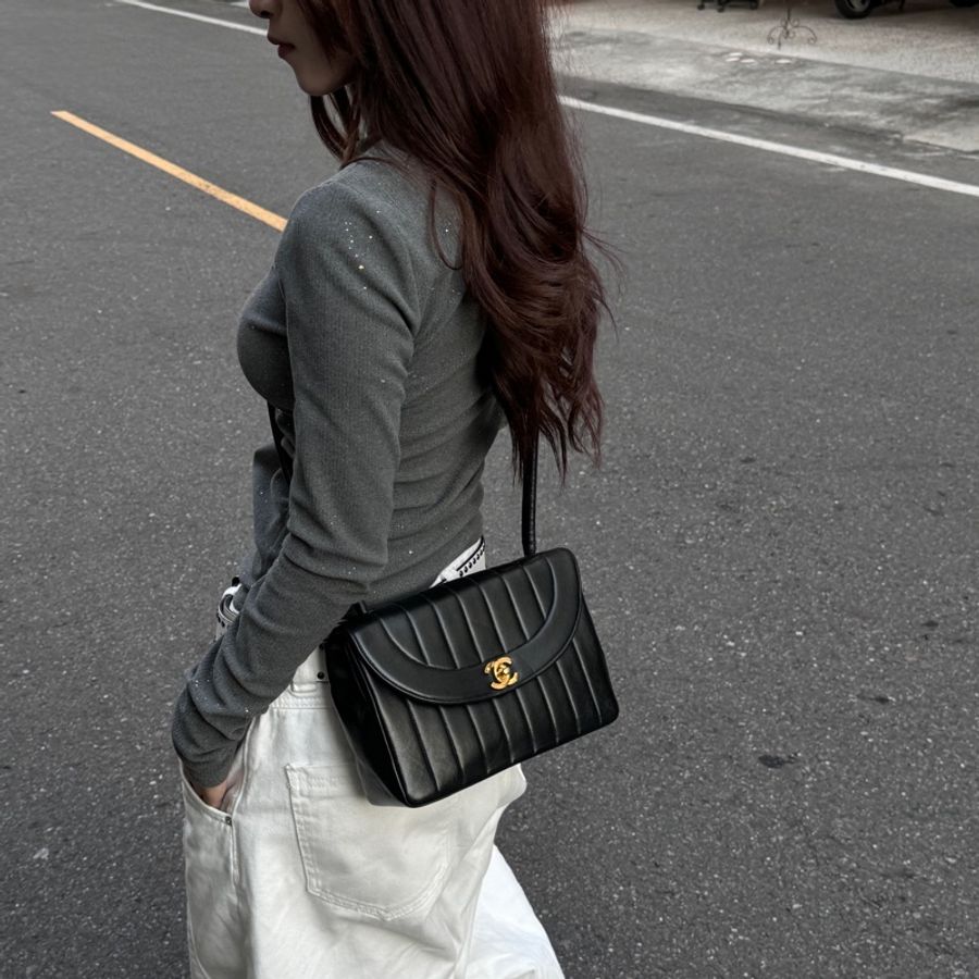 【極新🎁】 Chanel Diana 香奈兒 黛妃包 黑金羊皮 絕版稀有釋出!-27