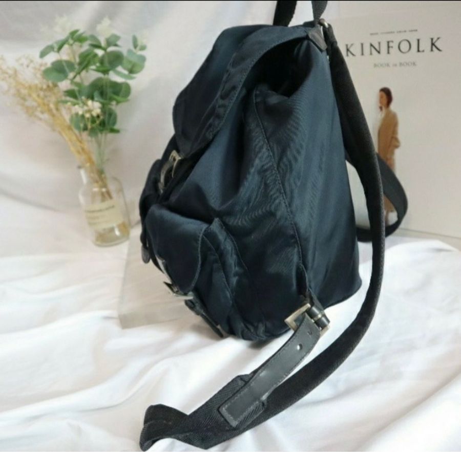 Prada Classic Nylon Backpack Prada 經典專櫃熱賣款帆布背包 海軍藍色背包 PRADA 背包-11