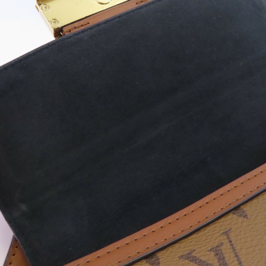 LOUIS VUITTON Monogram Reverse Mini Dauphine金扣肩背袋-11