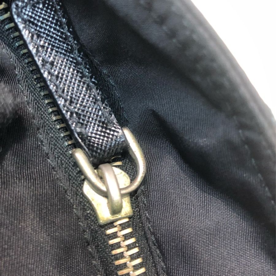 Prada 黑色斜孭袋 XC142-13