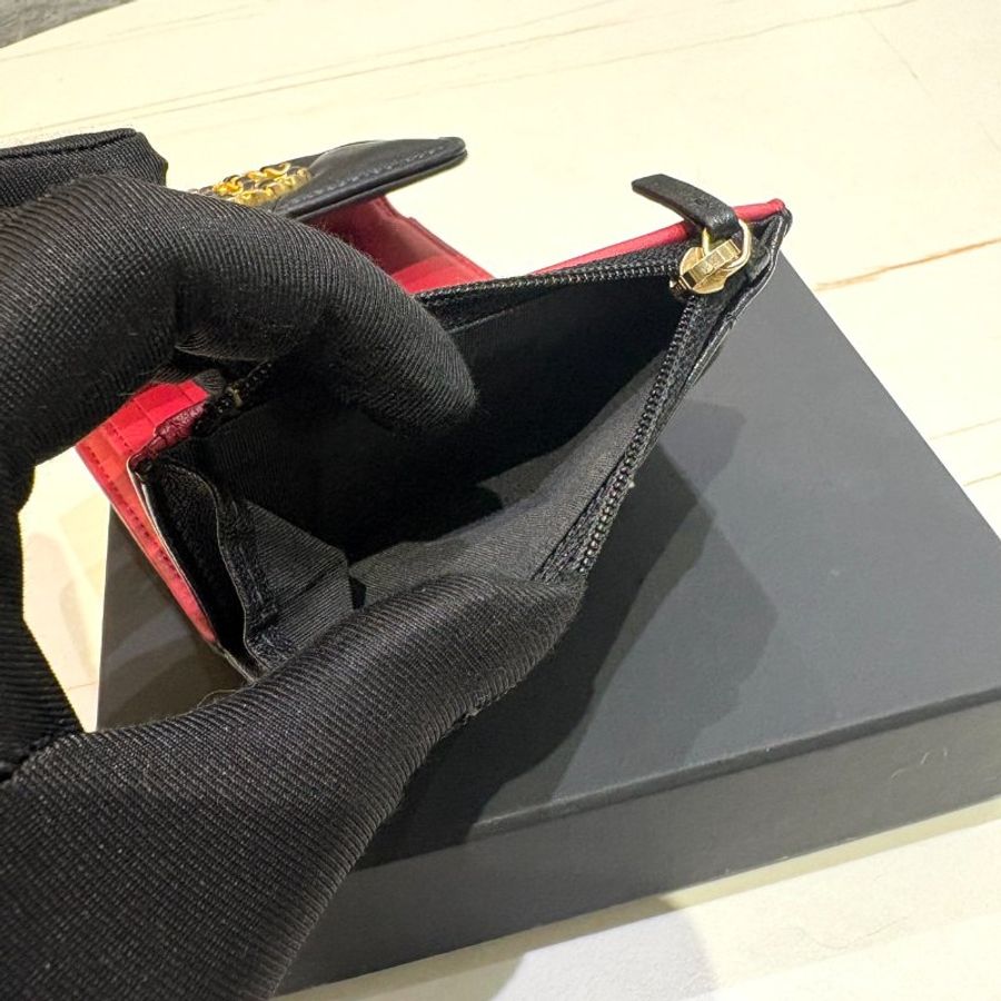 *SHIHNA名牌精品* CHANEL 19 黑色羊皮金釦 三折短夾-8