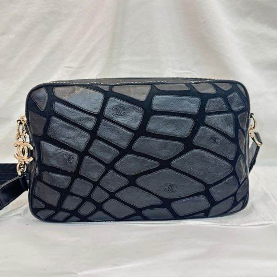 「限時優惠到4/30」Chanel 絨毛皮革拼色相機包 vintage 中古 二手 特價-0