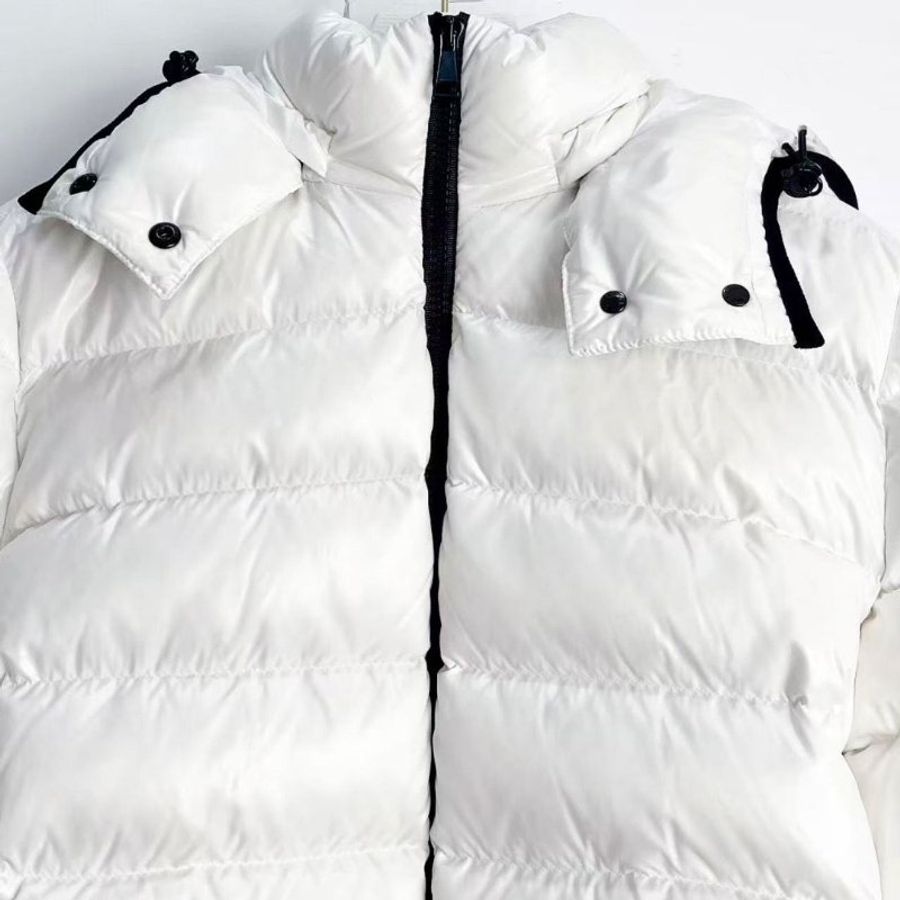 Moncler Bady 乳白色刺繡徽標logo短款鵝絨雪山羽絨外套 2碼,衣長57cm,胸圍94cm 9新 配件塵袋-3