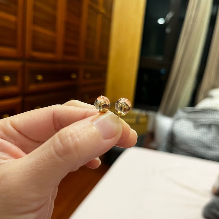 LV復古粉色壓克力耳環-1