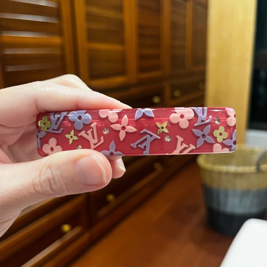 LV粉紫色髮夾-0