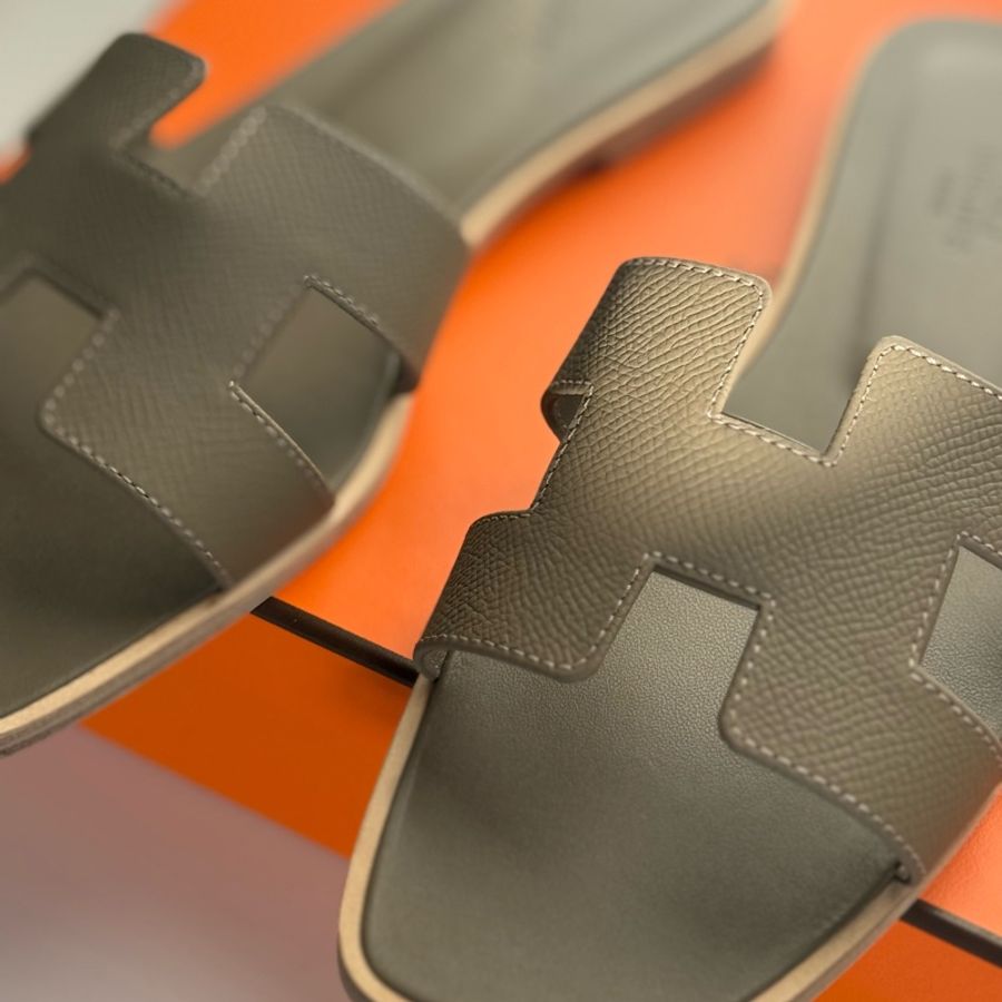 Hermès 經典大象灰H拖鞋/全新品-3
