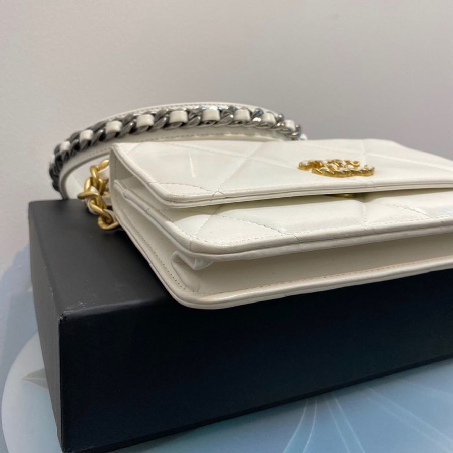 【92%新 ✨ 全網最抵!】Chanel 19bag WOC 白色 牛皮 芯片款-5