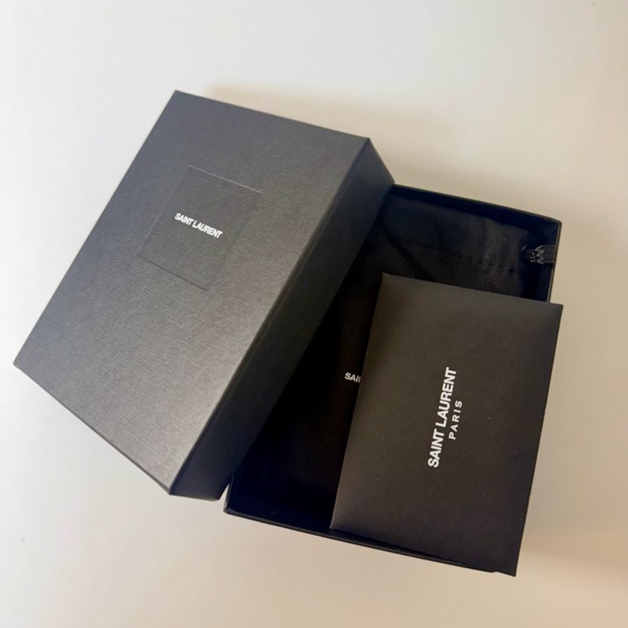 ✔️ Saint Laurent Paris YSL 聖羅蘭 魚子醬牛皮三折短夾(藕粉)-5