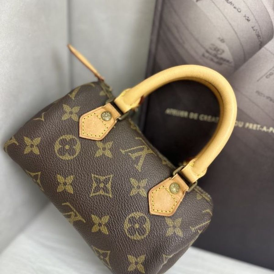 𝐋𝐨𝐮𝐢𝐬 𝐕𝐮𝐢𝐭𝐭𝐨𝐧 中古款 speed nano 手拿包 vintage 特價出清-0