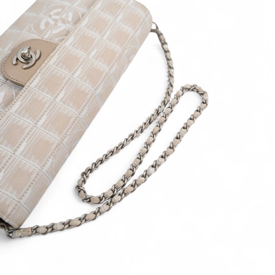 中古 Chanel 香奈兒 米色 尼龍 Travel Line旅行系列 Chocolate Bar 巧克力棒包-17