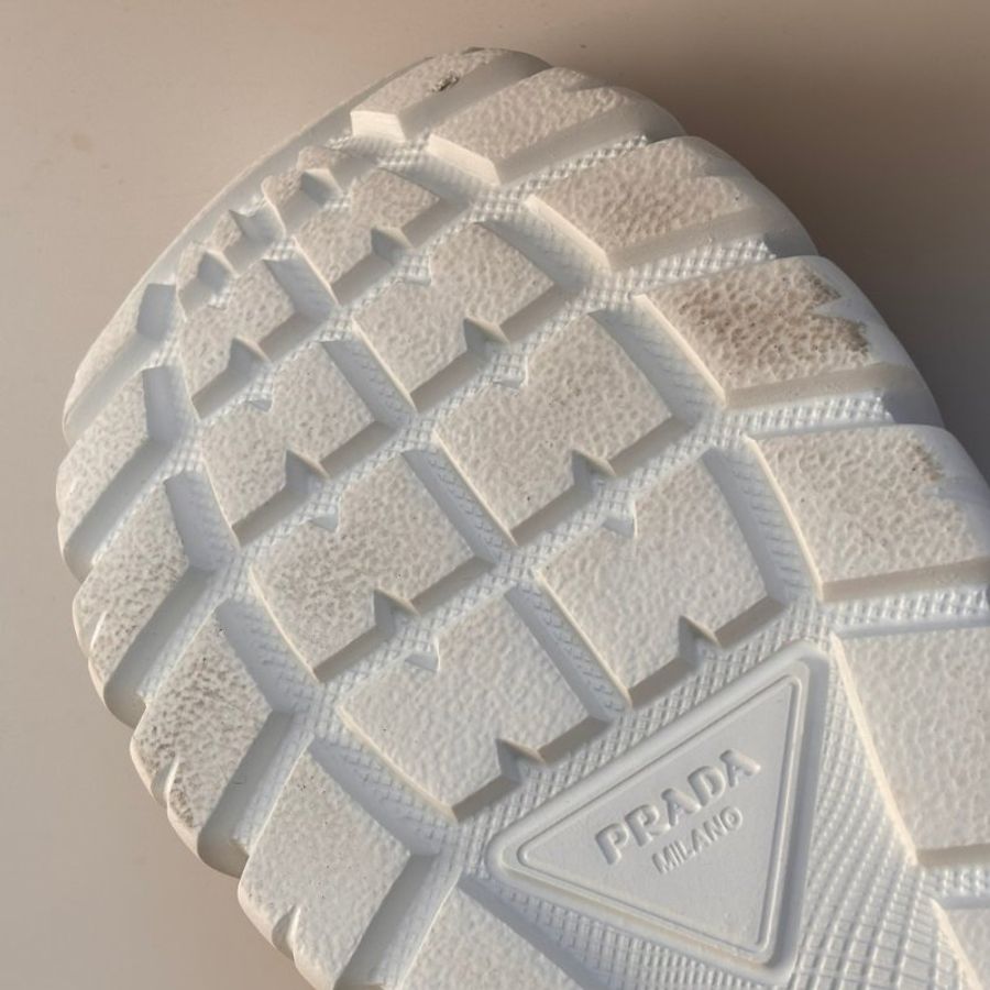 ::PRADA:: Calzature Donna Sneakers 沙色尼龍潮流白底高筒休閒鞋 運動鞋 (38.5號)-32