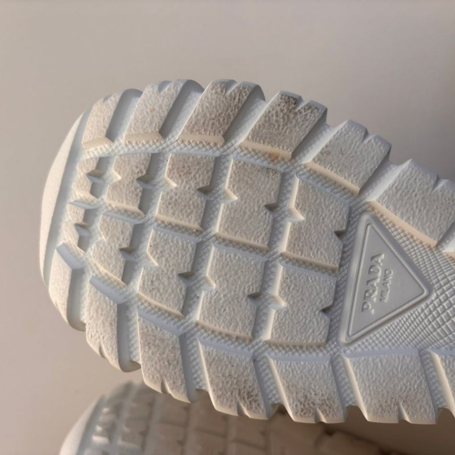 ::PRADA:: Calzature Donna Sneakers 沙色尼龍潮流白底高筒休閒鞋 運動鞋 (38.5號)-37
