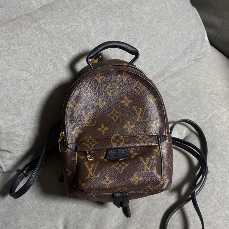 (台北微風購入) Louis Vuitton 新款後背包小書包🎒-8