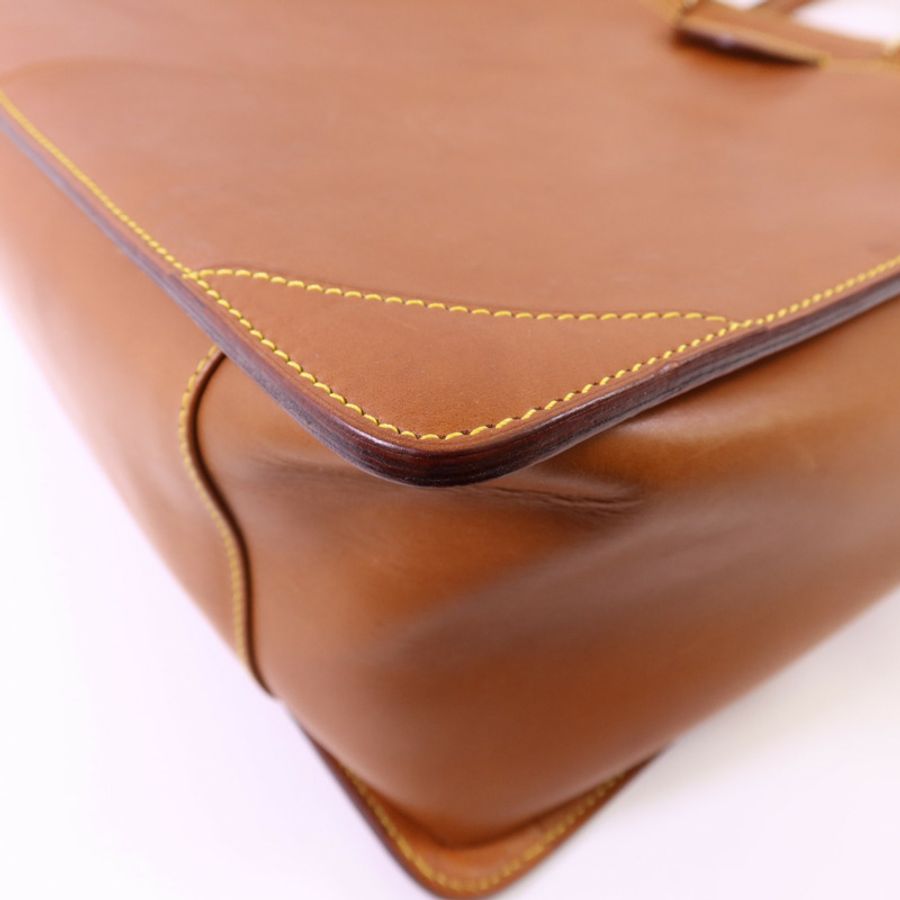 LOUIS VUITTON Nomad皮革Nomad Negev金扣手挽袋-11