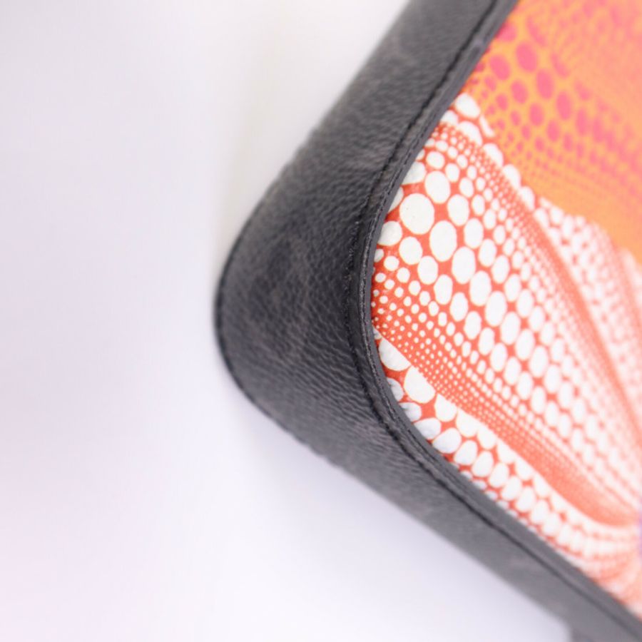 LOUIS VUITTON Monogram Eclipse YK x Trio Messenger銀扣肩背袋-11