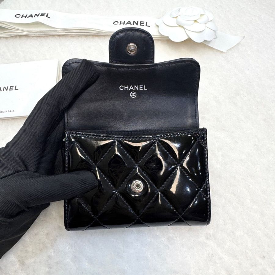 🖤香奈兒卡包🔥送皮穿鏈Chanel黑銀漆皮卡包A31504Y-12