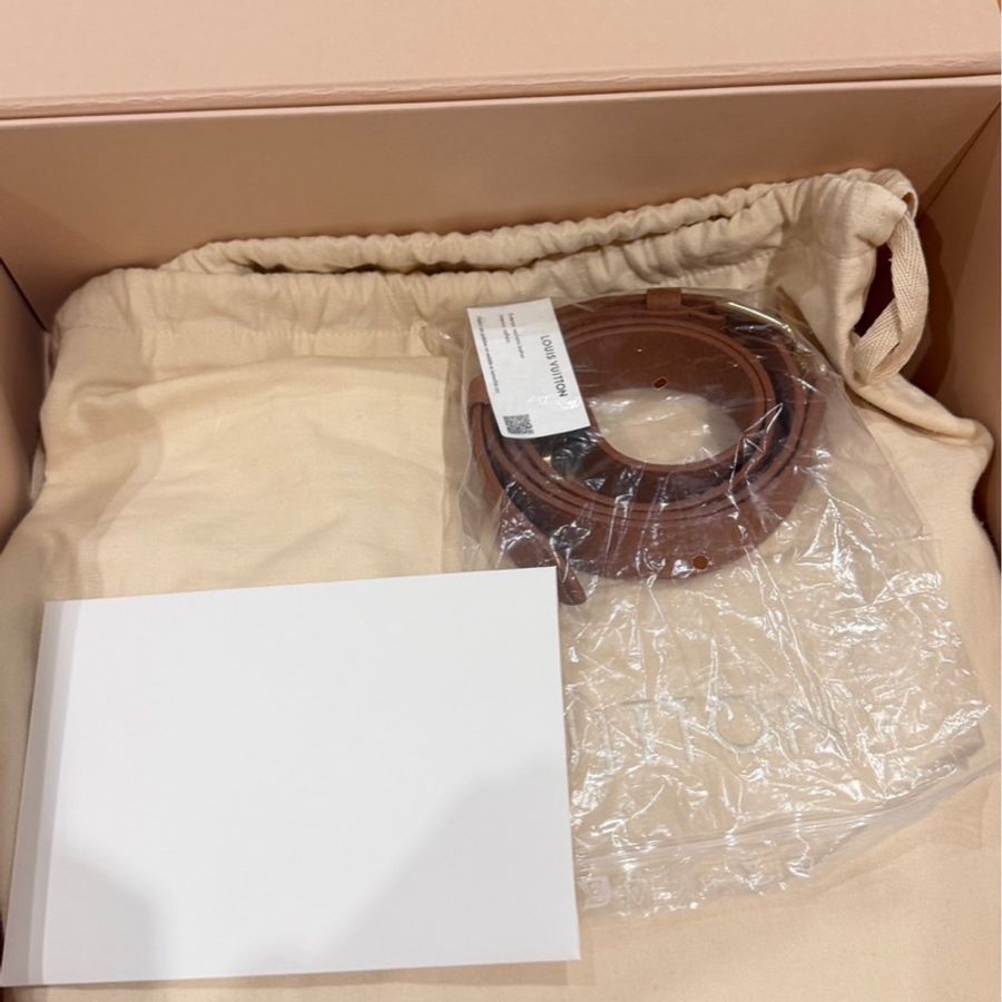 M11722 Capucines BB-34