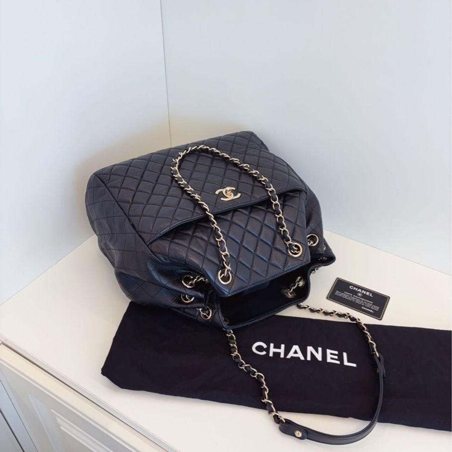 ✨Chanel 黑金水桶包 98新 部分膜還在🖤-6