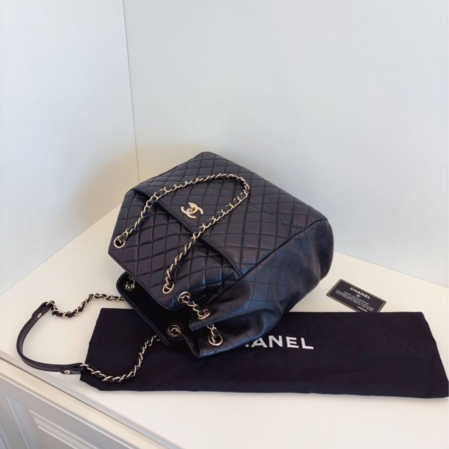 ✨Chanel 黑金水桶包 98新 部分膜還在🖤-7