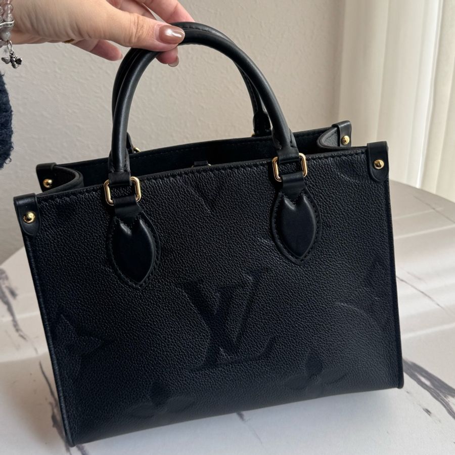 LV M45653黑壓紋on the go pm 經典不敗❤️❤️-1