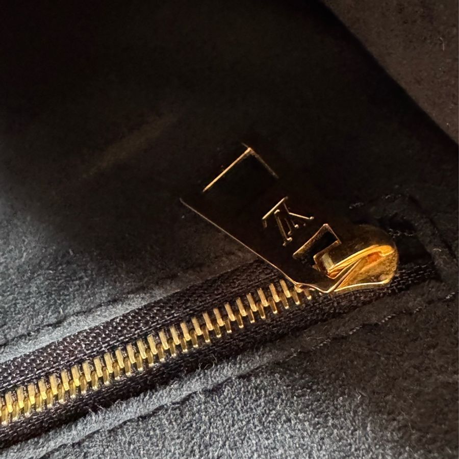 LV M45653黑壓紋on the go pm 經典不敗❤️❤️-29