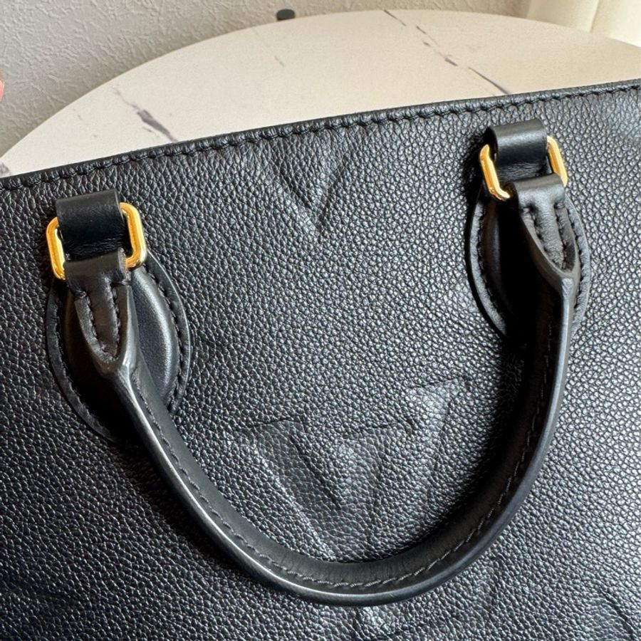 LV M45653黑壓紋on the go pm 經典不敗❤️❤️-33
