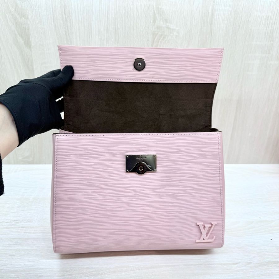 LV EPI CLUNY BB 芭蕾粉手提肩背下蓋包-10